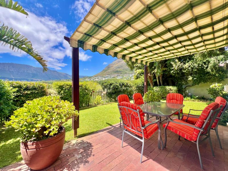 5 Bedroom Property for Sale in Beach Estate Western Cape